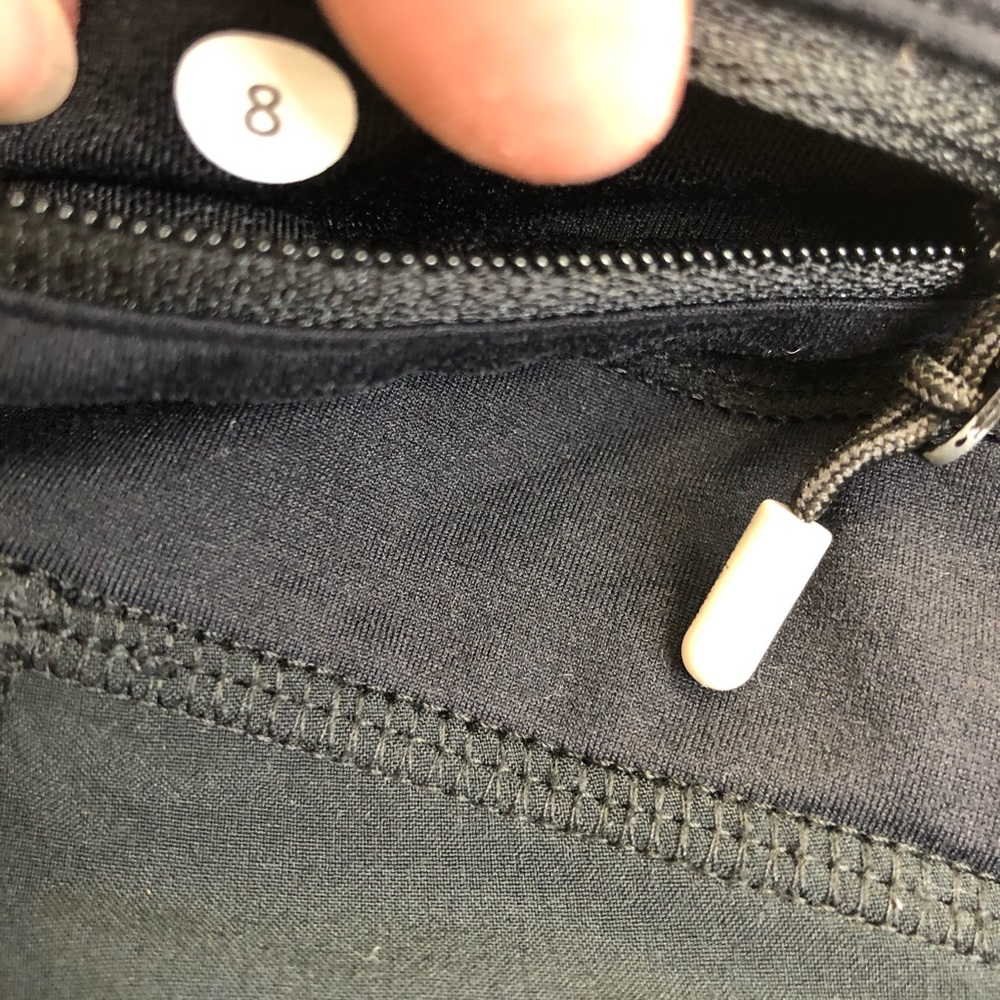 ❌ SOLD ❌   Lululemon shorts 4” - Picture 5 of 6